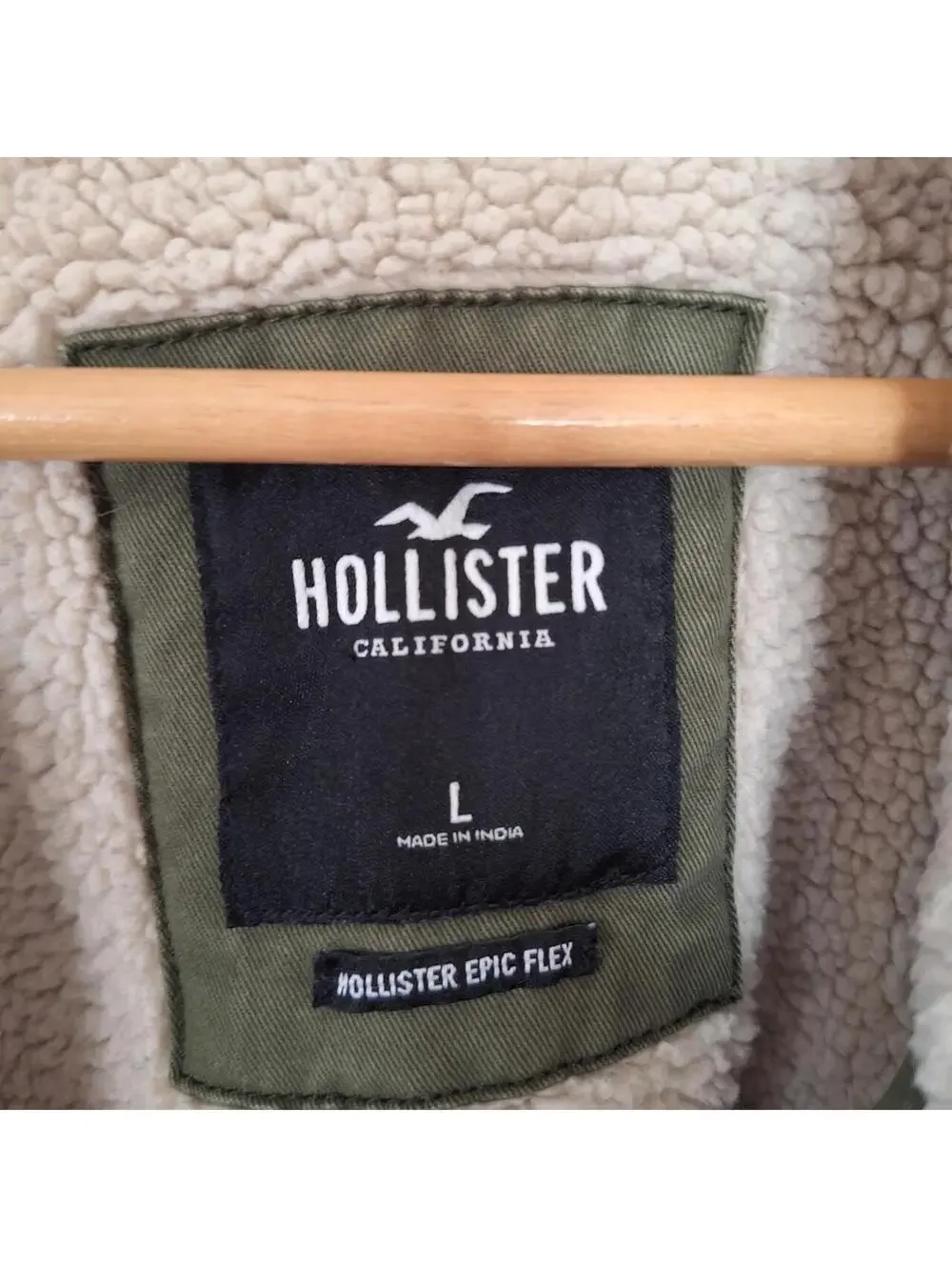 VTG Y2K, Hollister Co. / Abercrombie, military olive bomber jacket, sherpa, L
